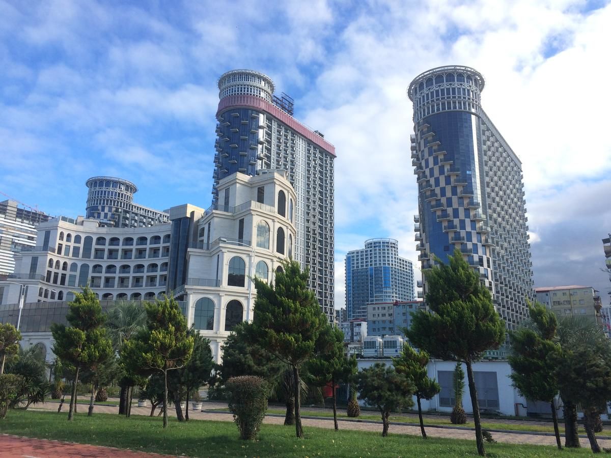Отель Hotel Orbi Sea Towers Батуми