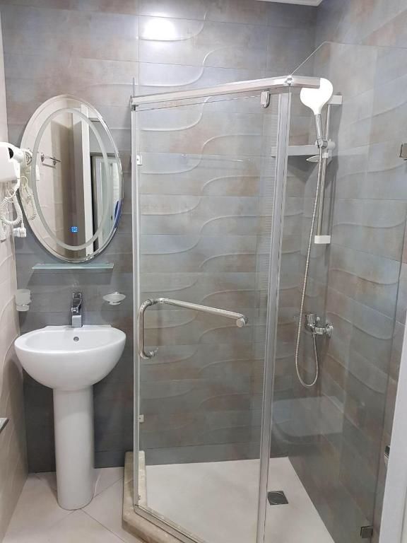 Отель Hotel Orbi Sea Towers Батуми-78