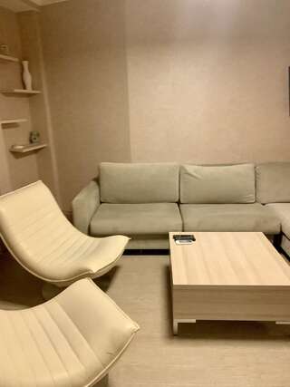 Отель Hotel Orbi Sea Towers Батуми Представительский люкс-7