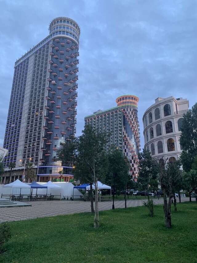Отель Hotel Orbi Sea Towers Батуми-16