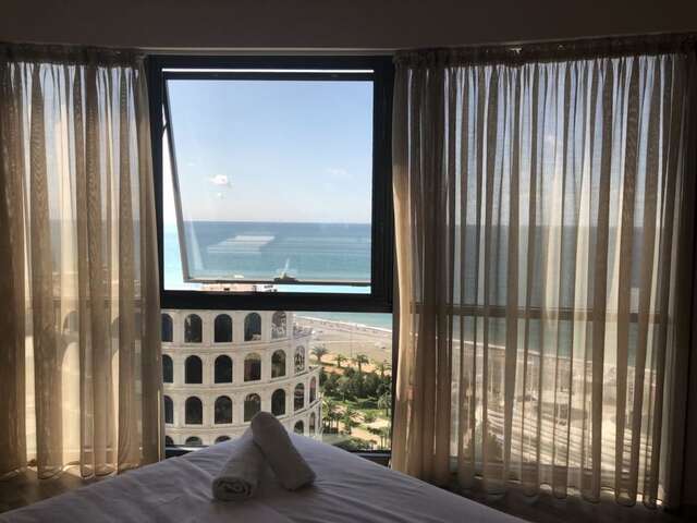 Отель Hotel Orbi Sea Towers Батуми-27