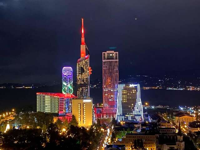 Отель Hotel Orbi Sea Towers Батуми-8